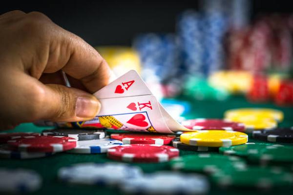 How Loyalty Features Add Value to an online casino Singapore
